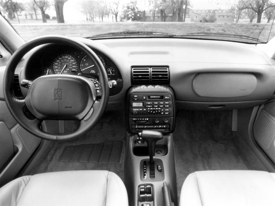 Торпедо Saturn SL 1990 года  (фото 5 из 11)